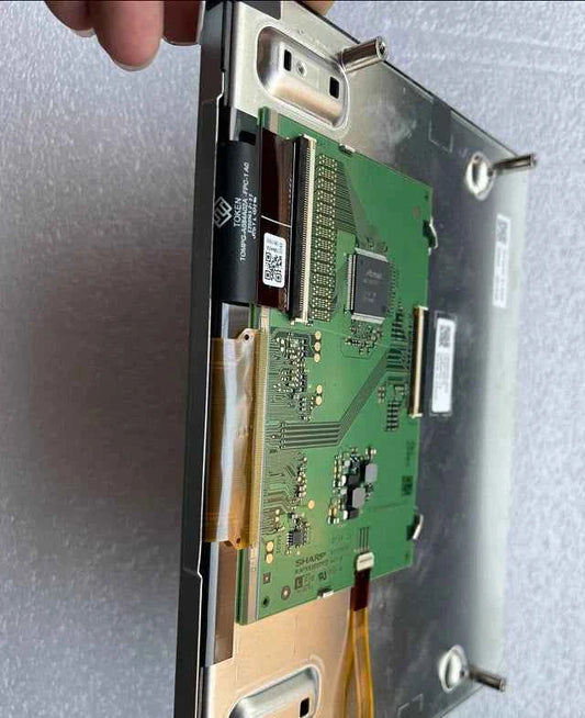 Uconnect 5 Radio 8.4 inch Replacement Screen LS084X5LX02